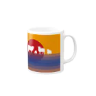 ジルトチッチのデザインボックスの羊一家の日の出一番 Mug :right side of the handle