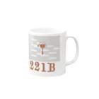 月彩宮SUZURI支店のベイカー街221Ｂの部屋広幅ブラウン Mug :right side of the handle