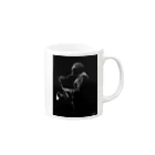 Ryo’s Art Shopのジャズ・サックス・プレイヤー Mug :right side of the handle