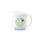 ジルトチッチのデザインボックスの常夏のトロピカルな花プルメリア Mug :right side of the handle