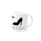 スーパーマーケット🛒のDROP ME shoes Mug :right side of the handle