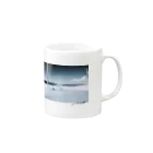 TAKUMIX WEB STOREの寂しい海 Mug :right side of the handle