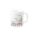 Natural silhouetteの小鳥たちのシルエット Mug :right side of the handle