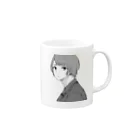 幾瀬陽七乃@お仕事募集中のこちらを見る若い男性 Mug :right side of the handle