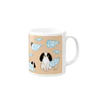 きょみこの狆グッズのおみせのもくもく雲でかくれんぼ狆 Mug :right side of the handle