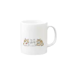 ま ゆ げ ち ゃ ん ꒊ:)の三匹の猫 Mug :right side of the handle