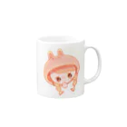 Carameroのうさぎ帽の三つ編みちゃん Mug :right side of the handle