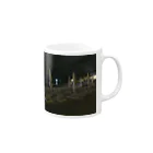 R-pigの夜のビーチ Mug :right side of the handle