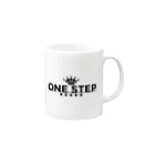 ONE STEPのONE STEP CROWN マグカップの取っ手の右面