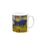 琴璃屋の川と菜の花 Mug :right side of the handle