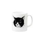 はちわれのはちわれ猫のクマゴロー Mug :right side of the handle