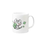 ねこ猫屋さんのキジトラ猫さんとクローバー Mug :right side of the handle