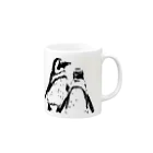 gentianのペンギンふたり Mug :right side of the handle