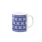 untidyboxのお花っぽいかも? レトロパターンB 青系 Mug :right side of the handle