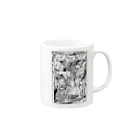 ZIGZIG CIDER GRAPHICのいろんな所にいろんな顔 Mug :right side of the handle