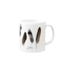 Happy birdsのブルーボタンインコの羽 Mug :right side of the handle