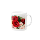 あなただけのオリジナルグッズショップの華やかなバラ Mug :right side of the handle