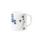 kozu_cafeの葉っぱとツバメ - blue Mug :right side of the handle