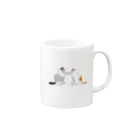 ぬぬこの猫たちの喧嘩 Mug :right side of the handle