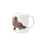 SAKUMA RECORDSの子連れカモノハシ Mug :right side of the handle