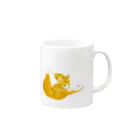 山大にゃんこ大作戦(YND)の毛繕い中のきなこ(マグカップ) Mug :right side of the handle