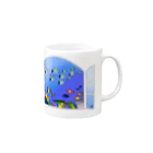 栗坊屋のパウダーブルーが泳ぐ海 Mug :right side of the handle