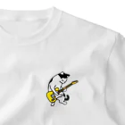 QROOVYのヅラ猫　ハチワレ　エレキギター　pat01 ワンポイントTシャツ