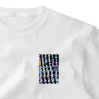 momonekokoの彩り豊かな小さなフィギュアたち One Point T-Shirt