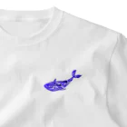 chicodeza by suzuriのトライバルクジラ ワンポイントTシャツ