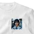 iamaizaka23のアイドルグループ『井天井坂２３』のモデル担当。伊藤アリシア One Point T-Shirt