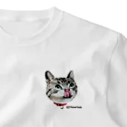 Animal Familyのねこ-1　ペロリ！美味しそう　イラスト ワンポイントTシャツ