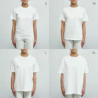 yukiyuki shopの⑤カワセミまるちゃんＴシャツ 前面プリントver. Organic Cotton T-Shirtのサイズ別着用イメージ(女性)