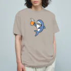 サメ わりとおもいのビールジョッキを掲げるサメ Organic Cotton T-Shirt