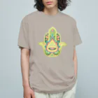 IZANAMI by Akane Yabushitaの誕生石色✋ハムサの手（8月・ペリドット） Organic Cotton T-Shirt