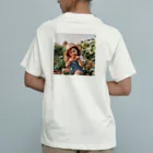 AQUAMETAVERSEの苺狩りで口にほうばんでいる女の子　ラフルール　1859 Organic Cotton T-Shirt