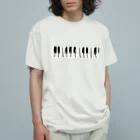 Naa Piano Music (ピアノデザインコレクション)の🎼 ピアノ 鍵盤　(モノクロデザインver.) オーガニックコットンTシャツ