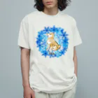 犬グッズの店しえるぶるーの冬のリース　雪の結晶　柴犬 Organic Cotton T-Shirt