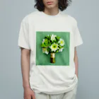 フラワーアイテムのグリーンバックのグリーンブーケ Organic Cotton T-Shirt