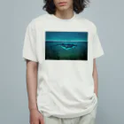 旨味教授といちごもちぷりんのシロナガスクジラと海に沈んだ都市 オーガニックコットンTシャツ