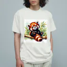 イラストアニマルズの絵本から飛び出たかのようなキュートなレッサーパンダ Organic Cotton T-Shirt