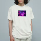 shell_hutの雨の降る夜、街灯が街を照らしながら、一人で歩く主人公 Organic Cotton T-Shirt