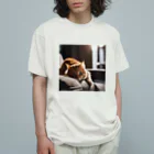 feliceのリビングでごろんとする猫 Organic Cotton T-Shirt