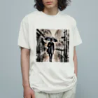 ryouskyの灰色の都会の舗道を歩く紳士 Organic Cotton T-Shirt