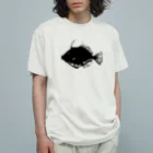 chicodeza by suzuriのカワハギの魚拓 Organic Cotton T-Shirt