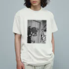 STUDIO SUNLIGHT WEB SHOPのぶーどぅーどーる「今日もどこかにはりつけられる」 Organic Cotton T-Shirt