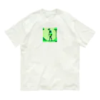 田舎老人只爺のゴルフしている美人 Organic Cotton T-Shirt