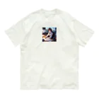 LuLu Shopの可愛らしいポニーテールヘアスタイルで爽やかな笑顔を浮かべています。 Organic Cotton T-Shirt