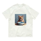 nekoと鉄の水を飲んでいる猫 Organic Cotton T-Shirt