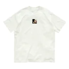 yangjiedaoyuanの外を見ている猫 Organic Cotton T-Shirt