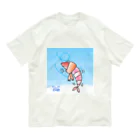 さつきうさぎえびえびショップのさむさむえび丸〜背景＆サイン入り〜 オーガニックコットンTシャツ